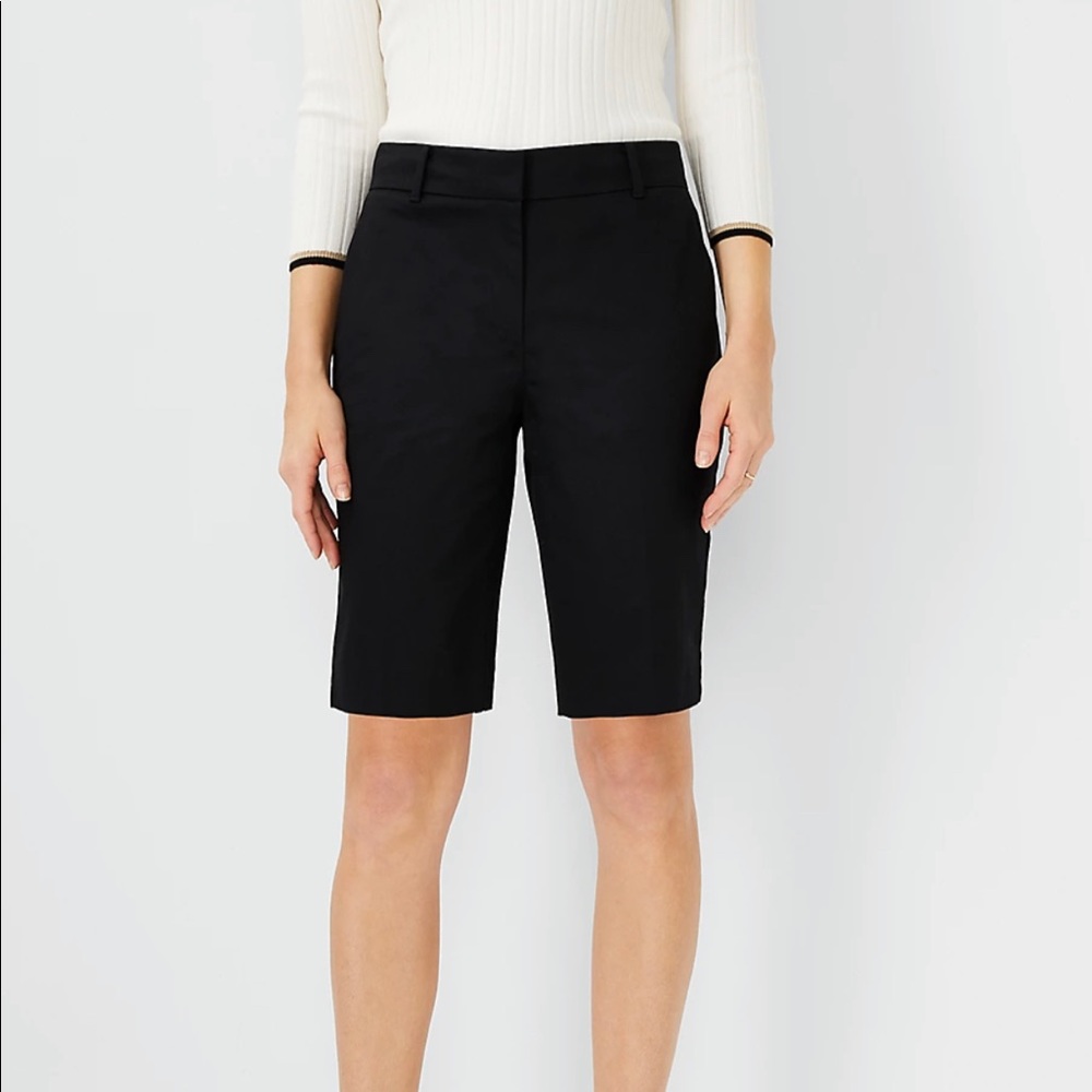 Ann Taylor Boardwalk short size 4